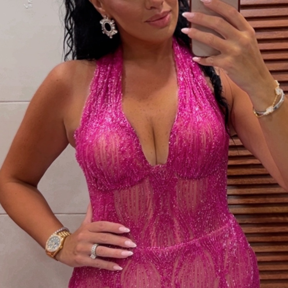 Custom dress from Kosovo. This dress is stunning, worn once for a few hours - Picture 4 of 7